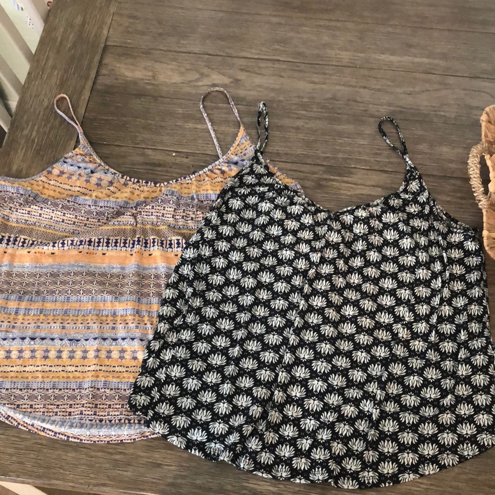 Two H&M tanks. Size L.